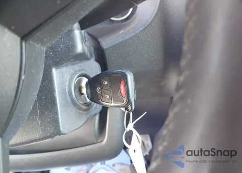 2014 Jeep Compass Latitude из США, поврежденный, VIN 1C4NJDEB4ED730997